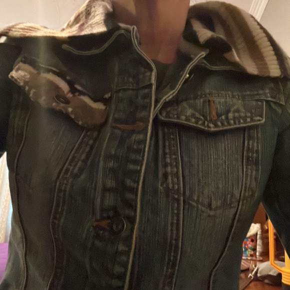 🎉 Miss Me Vintage Jean jacket S sweater accents  - FINAL PRICE! 🎉 - Picture 13 of 14